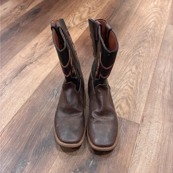 Magellan Outdoors Western Cowboy Brown Black Boots Youth Work Horse Size 5 Boy - Picture 3 of 10